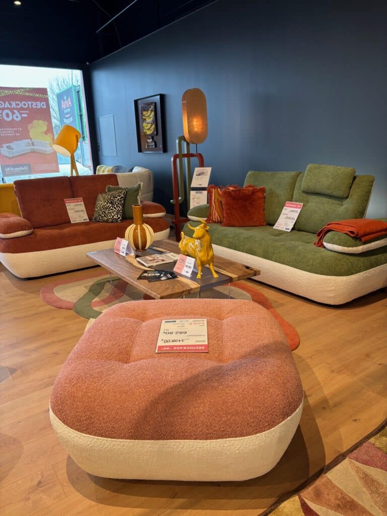 2305 EAGLE – Pouf